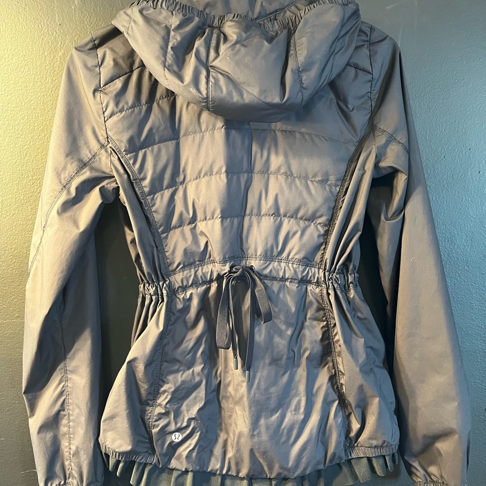 Lululemon Spring Fling Down jacket - Picture 8 of 10